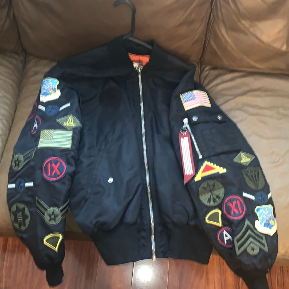 Varsi jacket size medium